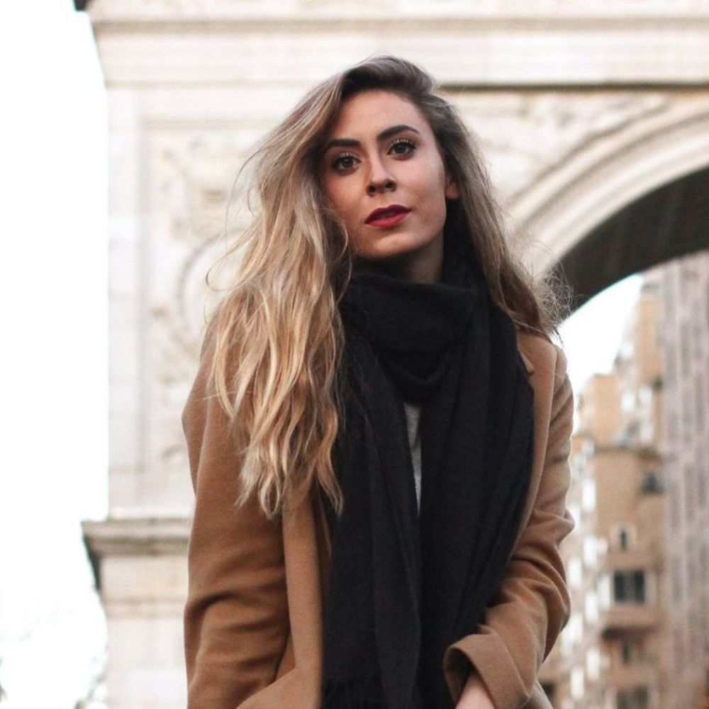 Meet your Posher, Olivia